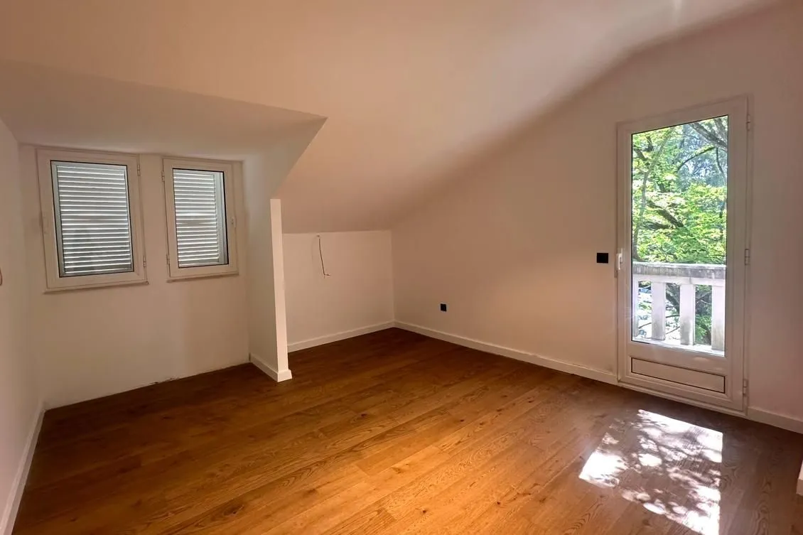 Prodaja, dvosoban stan, 65m², Centar, Tivat