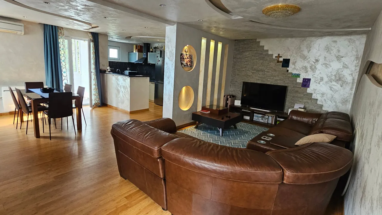 Sale, two bedroom apartment, 86m², Pržno, Budva
