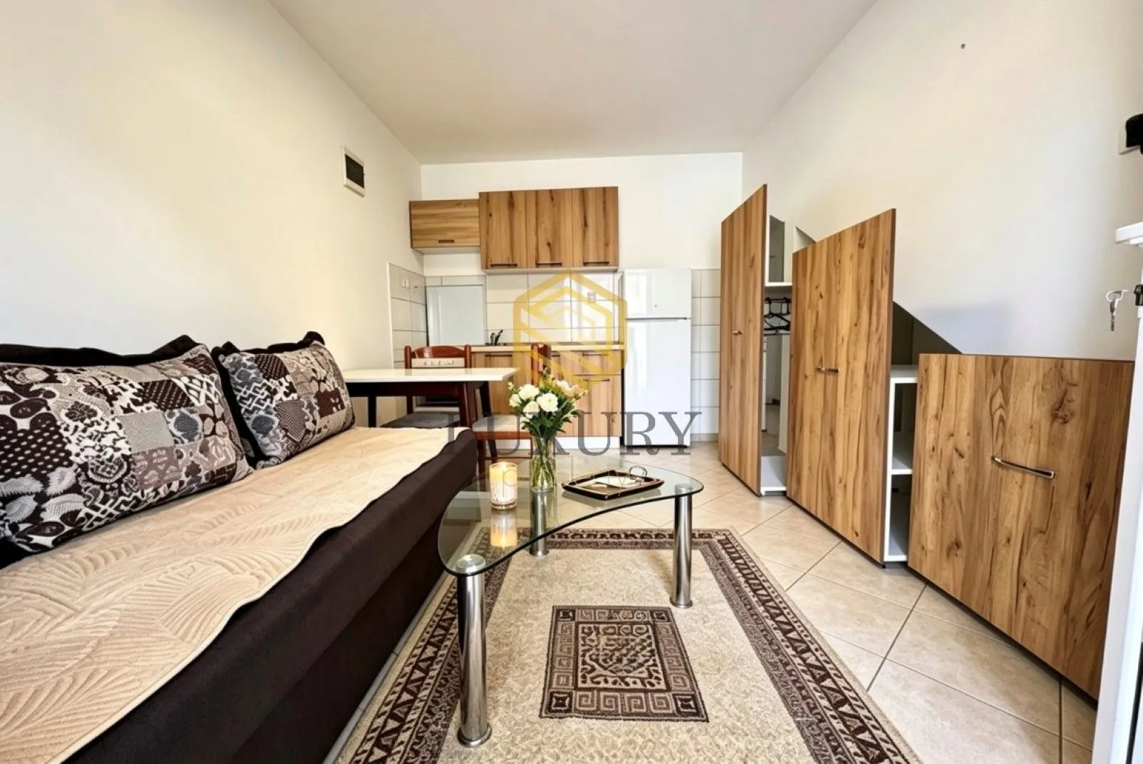 Rent, studio apartment, 26m², Stari Aerodrom, Podgorica