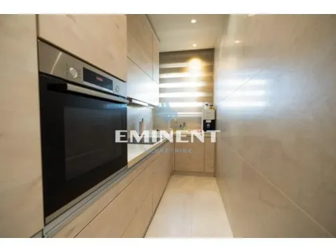 Prodaja, četvorosoban stan, 370m², Savski Venac, Beograd - image 20