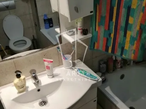 Prodaja, četvorosoban stan, 109m², Crveni Krst, Beograd - image 7