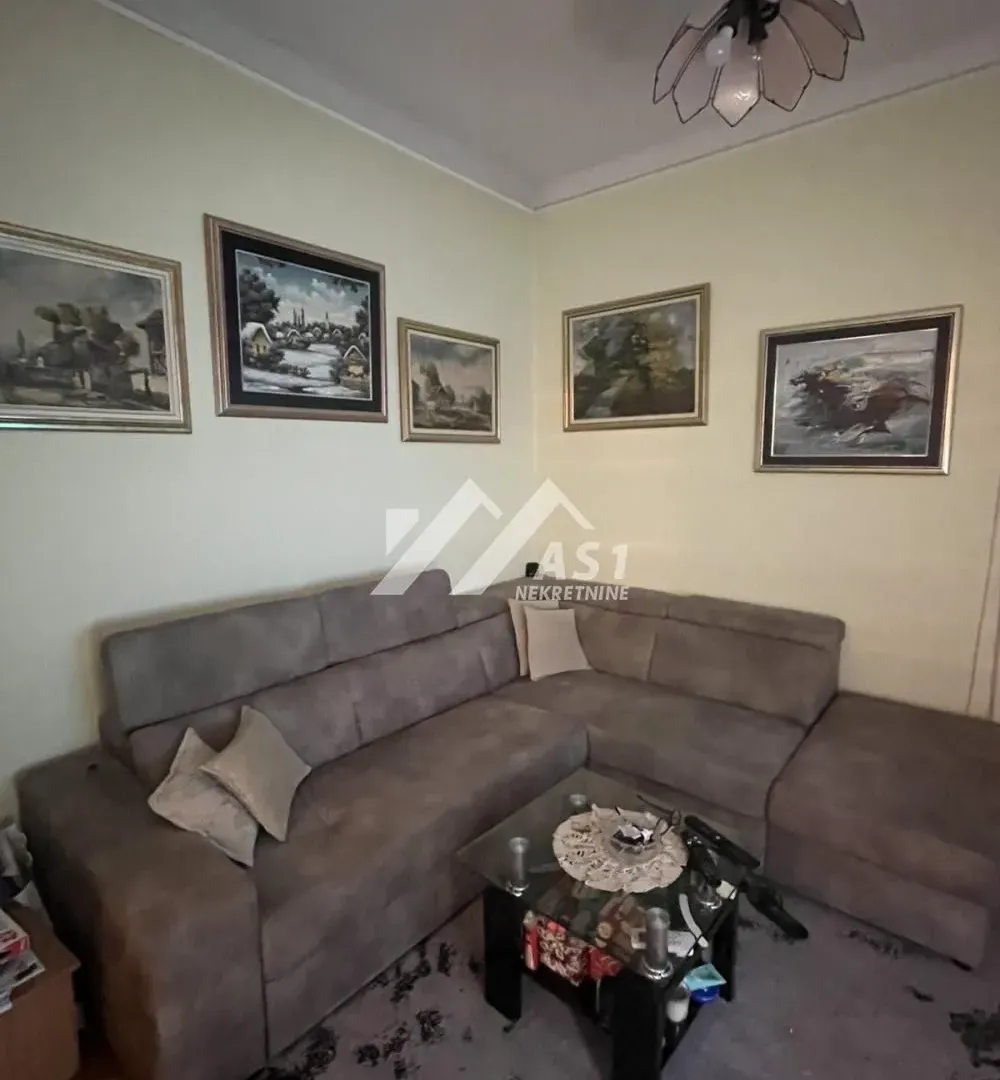 Prodaja, trosoban stan, 80m², Centar, Novi Sad