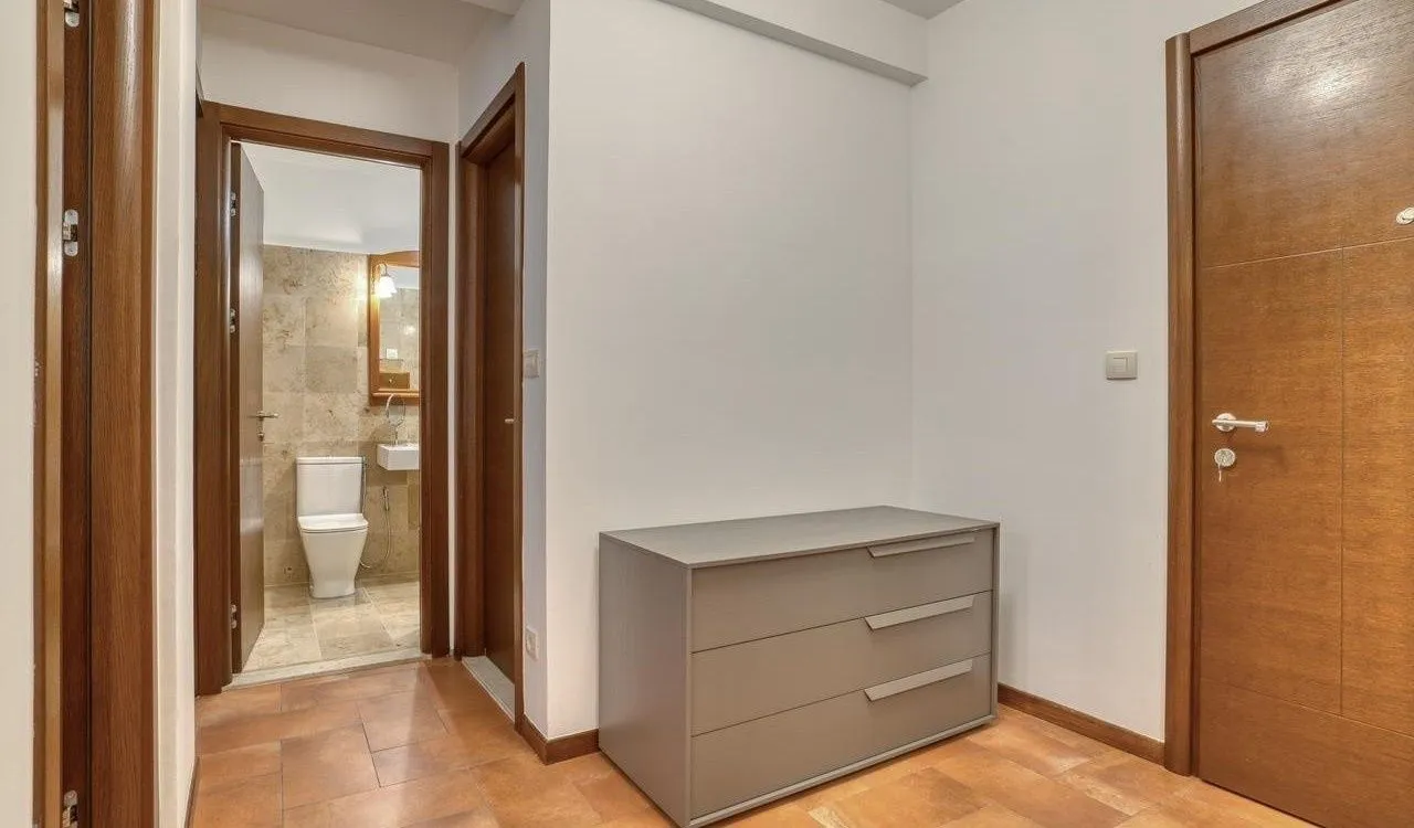 Prodaja, dvosoban stan, 90m², Gorica C, Podgorica