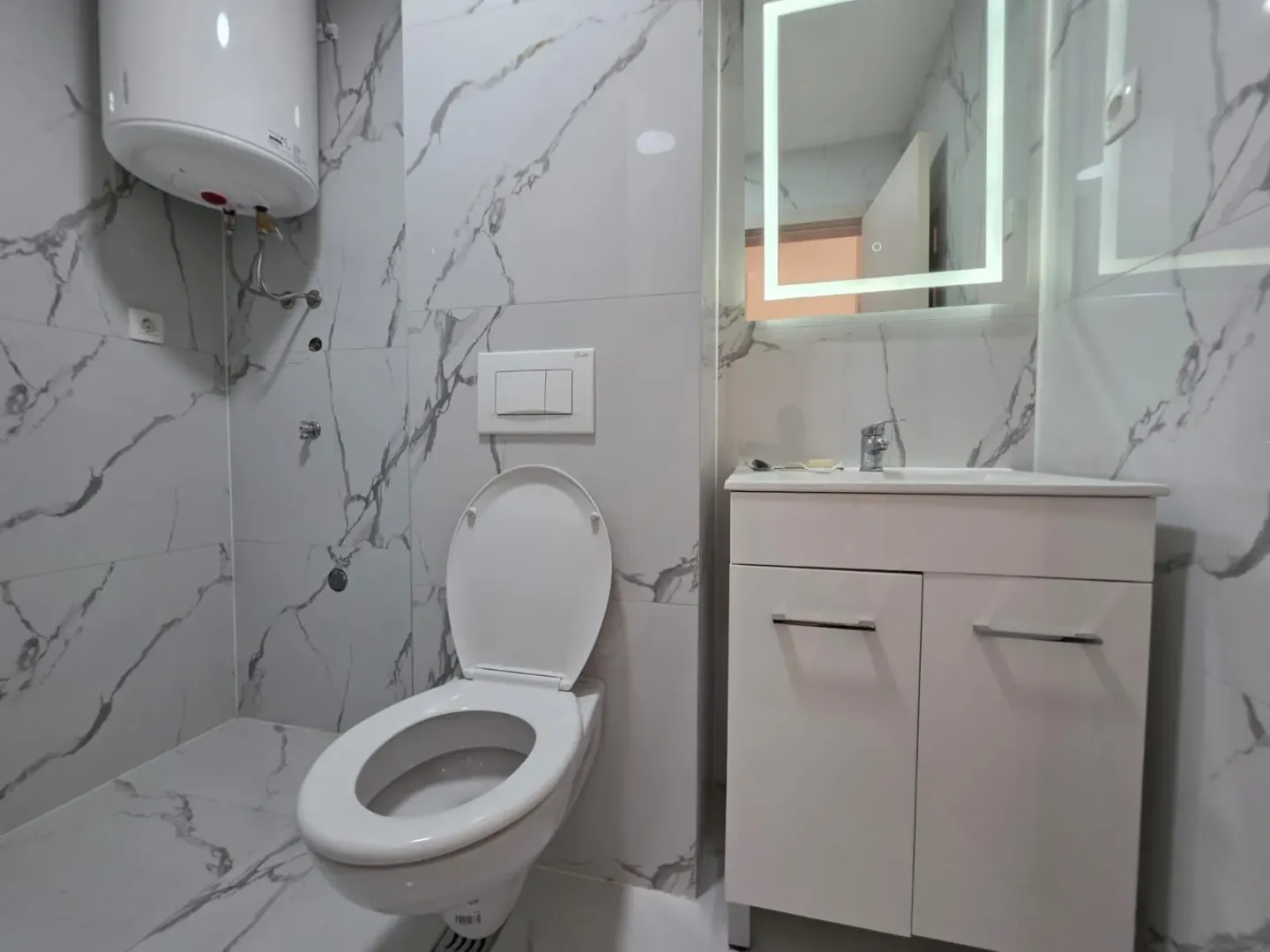 Prodaja, jednosoban stan, 44m², Bečići, Budva