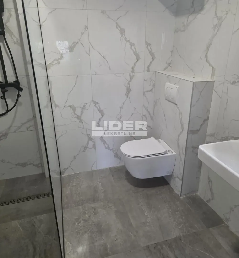 Prodaja, dvosoban stan, 85m², Vračar Sve Podlokacije, Beograd