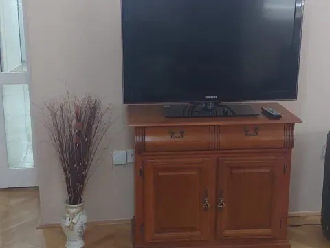 Izdavanje, dvosoban stan, 78m², Blok 5, Podgorica - image 8