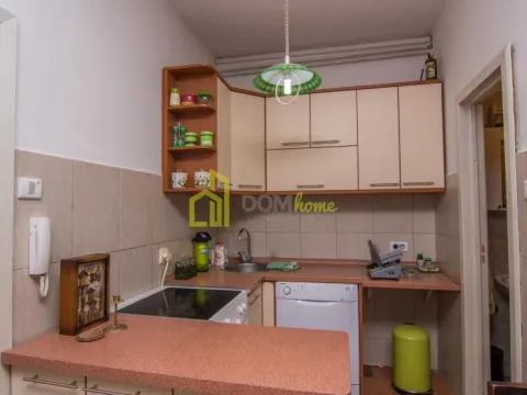 Izdavanje, kuća, 250m², Tološi, Podgorica - image 25