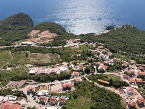 Prodaja, kuća, 225m², Blizikuće, Budva - image 2