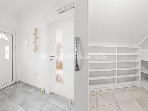 Izdavanje, dvosoban stan, 85m², Seljanovo, Tivat - image 13