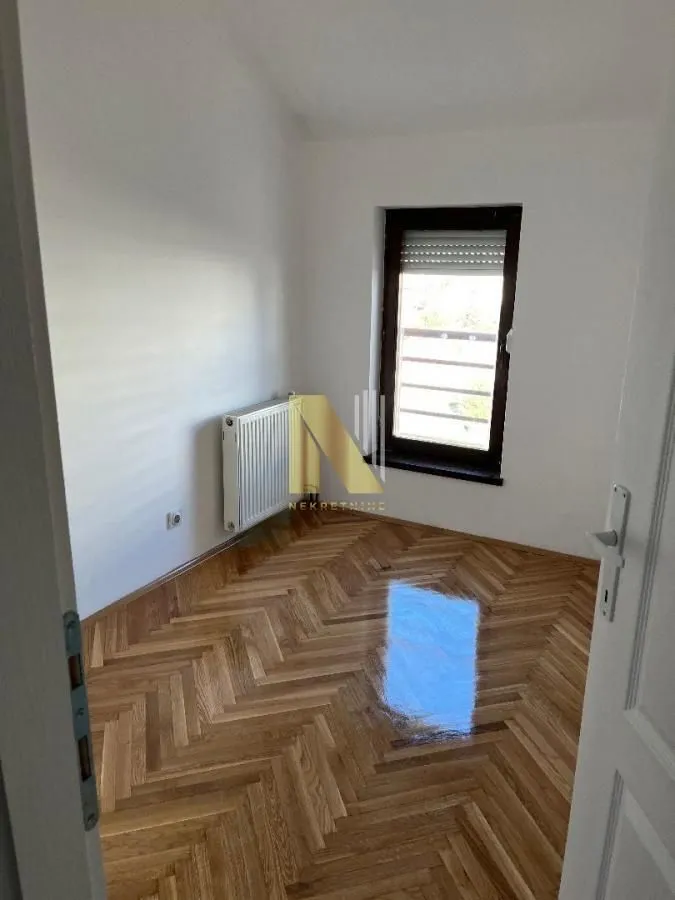 Prodaja, četvorosoban stan, 104m², Bulevar Evrope, Novi Sad Sve Podlokacije