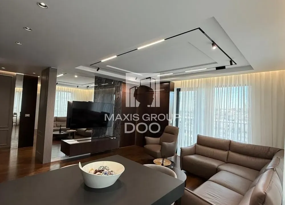 Izdavanje, trosoban stan, 90m², Savski Venac, Beograd