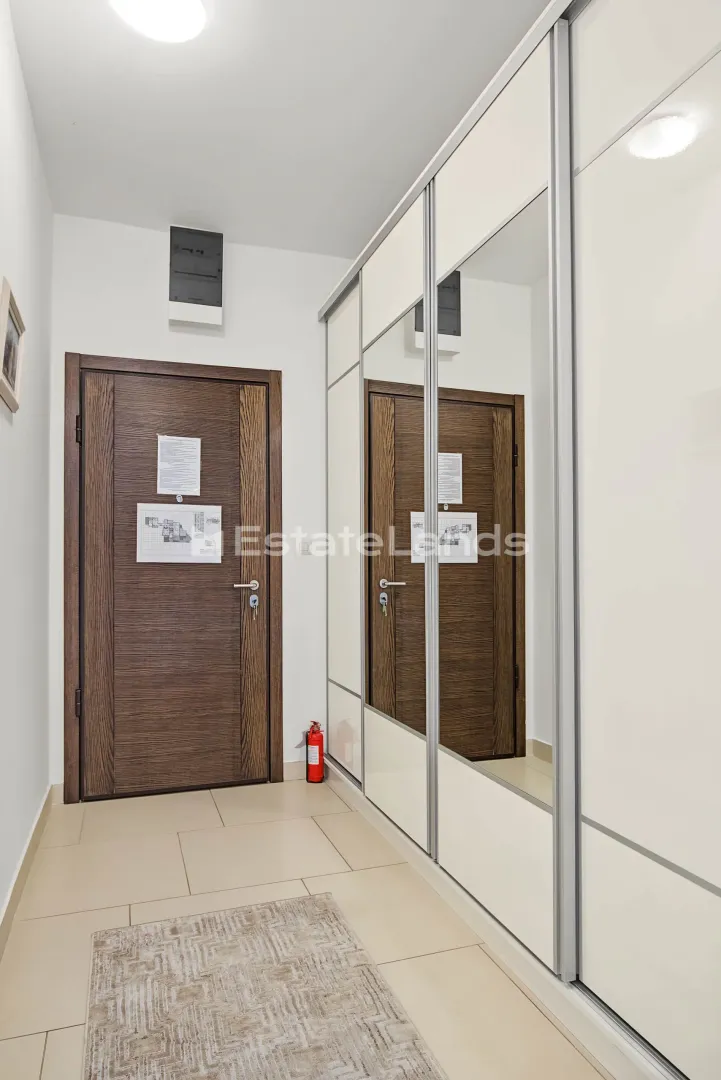 Prodaja, dvosoban stan, 96m², Morinj, Kotor