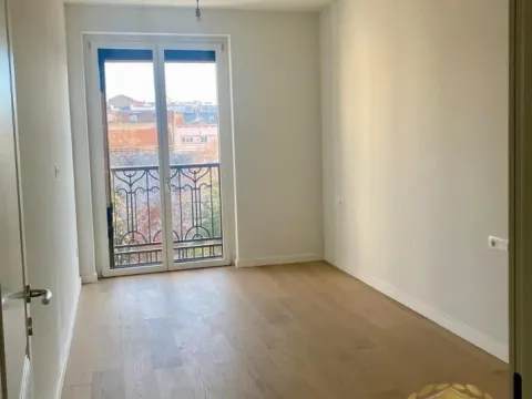 Izdavanje, poslovni prostor, 115m², Slavija, Vračar Sve Podlokacije - image 2