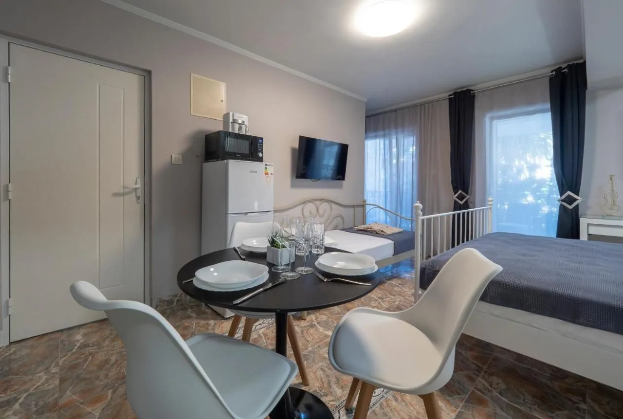 Prodaja, ugostiteljski objekat, 339m², Pržno, Budva