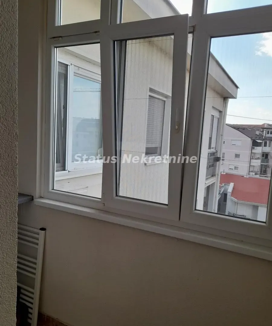 Prodaja, jednosoban stan, 42m², Sajmište, Novi Sad