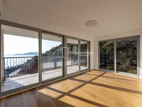 Prodaja, trosoban stan, 160m², Pržno, Budva - image 9