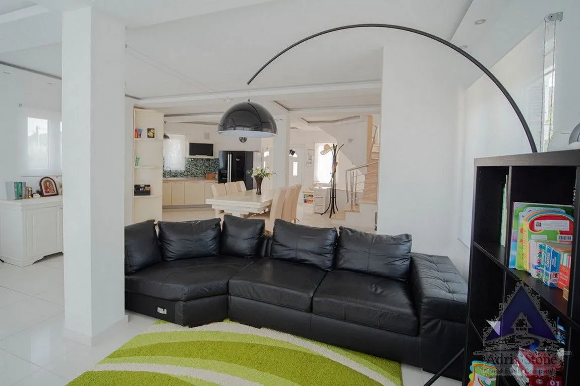 Prodaja, kuća, 525m², Radovići, Tivat
