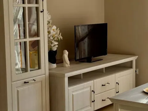 Izdavanje, jednosoban stan, 36m², Dobrota, Kotor - image 3