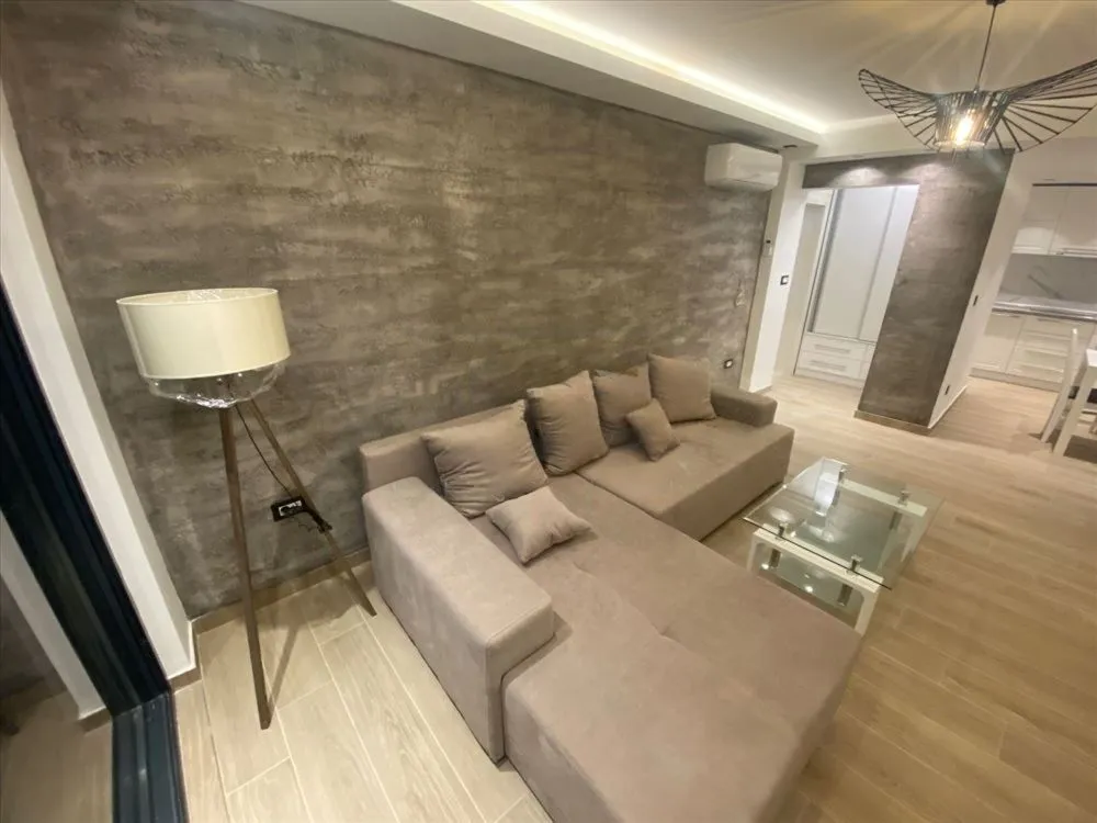 Izdavanje, jednosoban stan, 55m², Ledine, Beograd