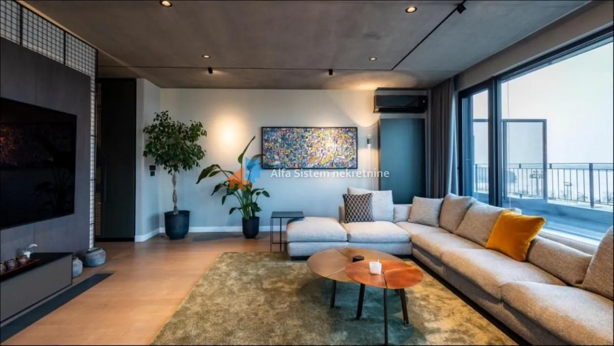Rent, three bedroom apartment, 193m², Stari Grad, Beograd