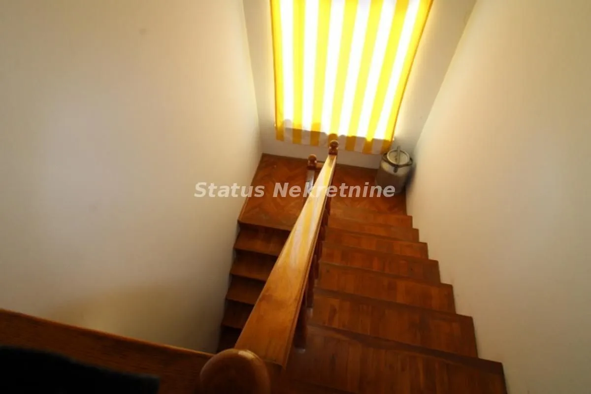 Prodaja, kuća, 332m², Zrenjanin, Srbija