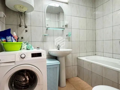 Izdavanje, dvosoban stan, 61m², Blok 9, Podgorica - image 15