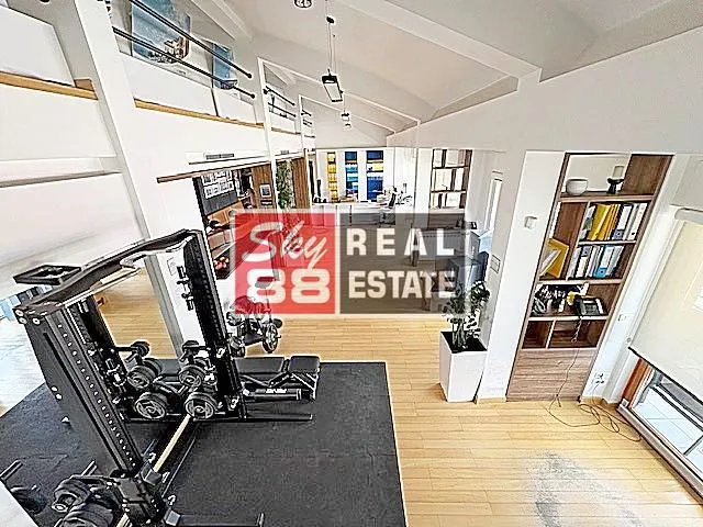 Izdavanje, stan, 415m², Vračar Sve Podlokacije, Beograd