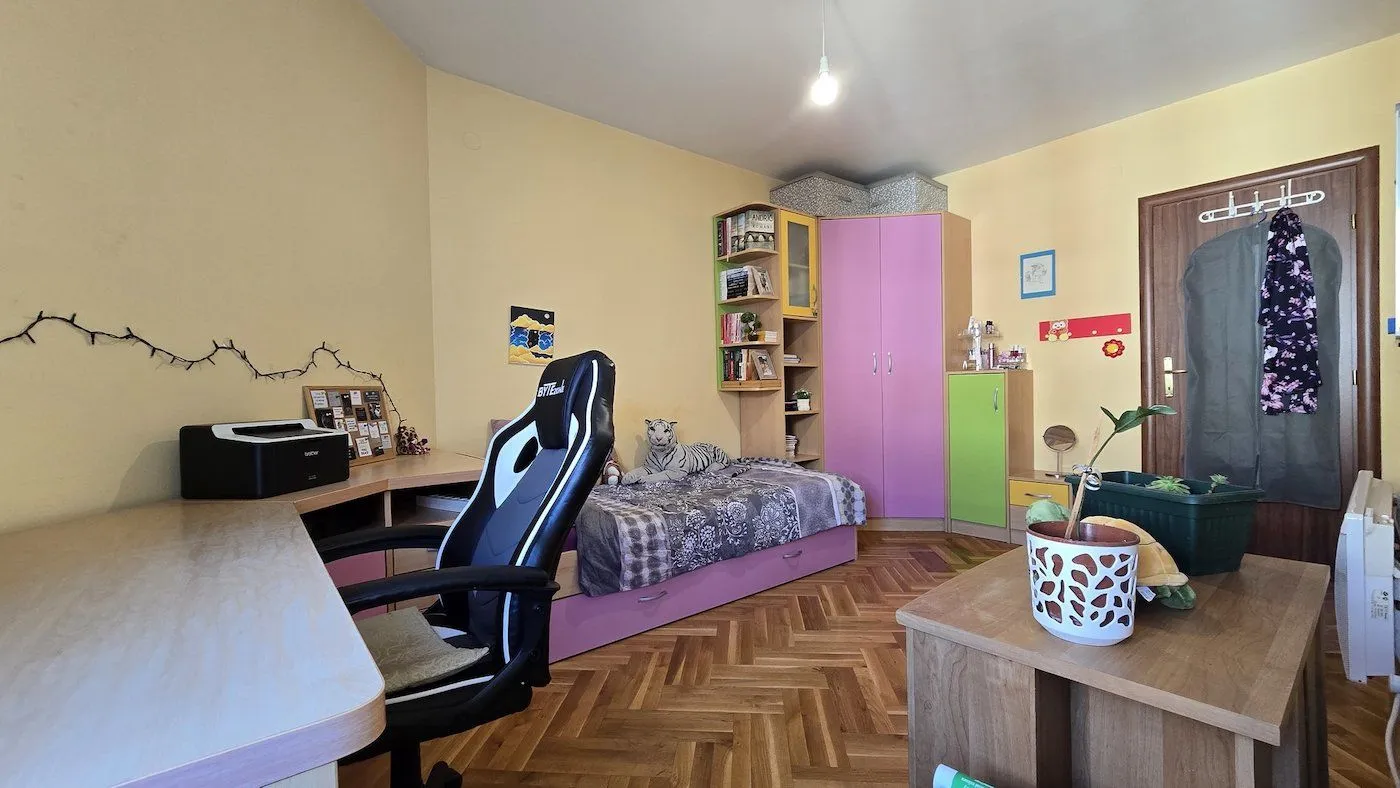 Prodaja, trosoban stan, 90m², Blok 9, Podgorica