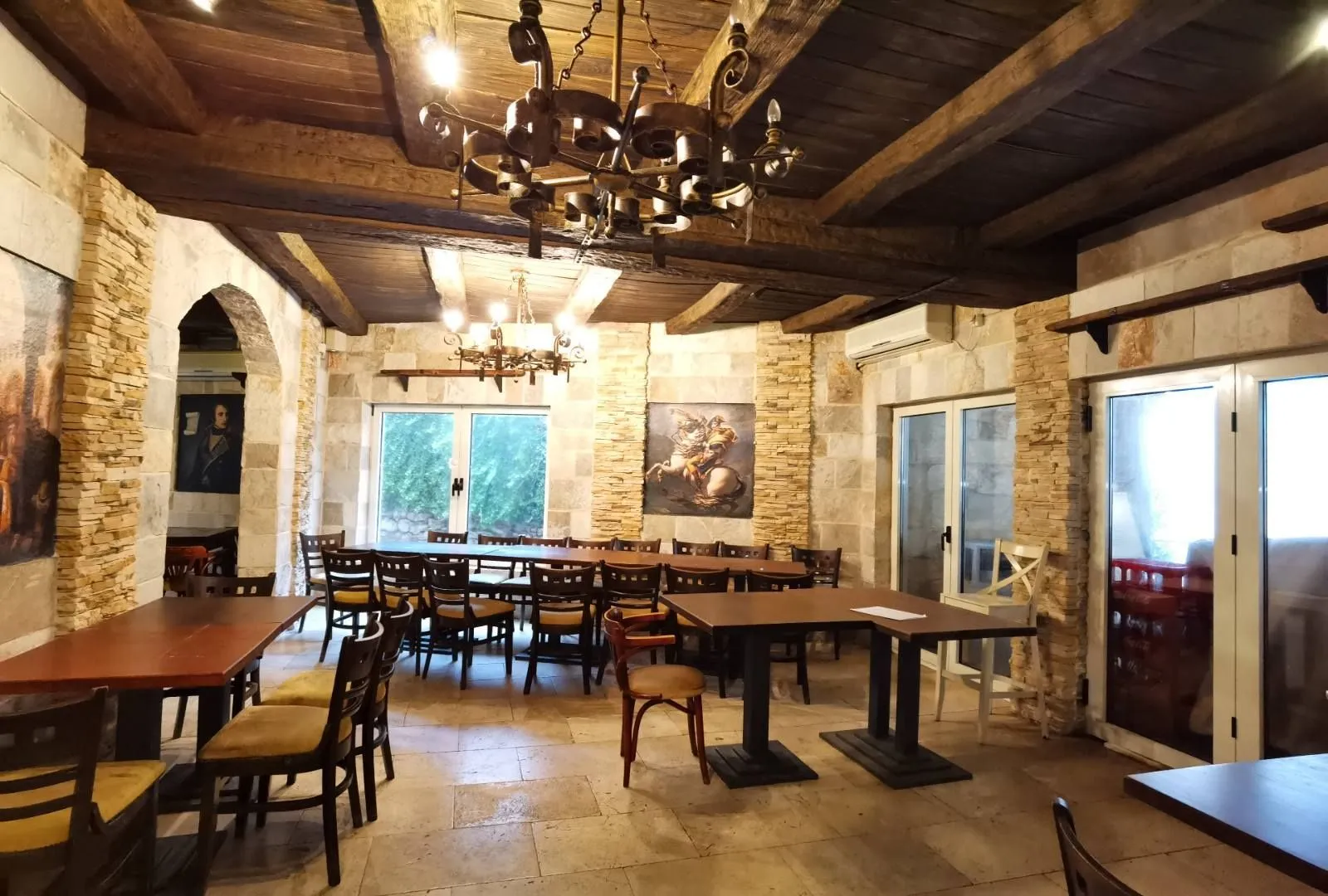 Prodaja, poslovni prostor, 173m², Petrovac, Budva