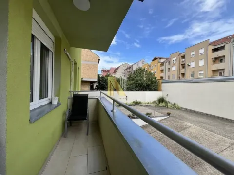 Izdavanje, trosoban stan, 52m², Grbavica, Novi Sad Sve Podlokacije - image 13