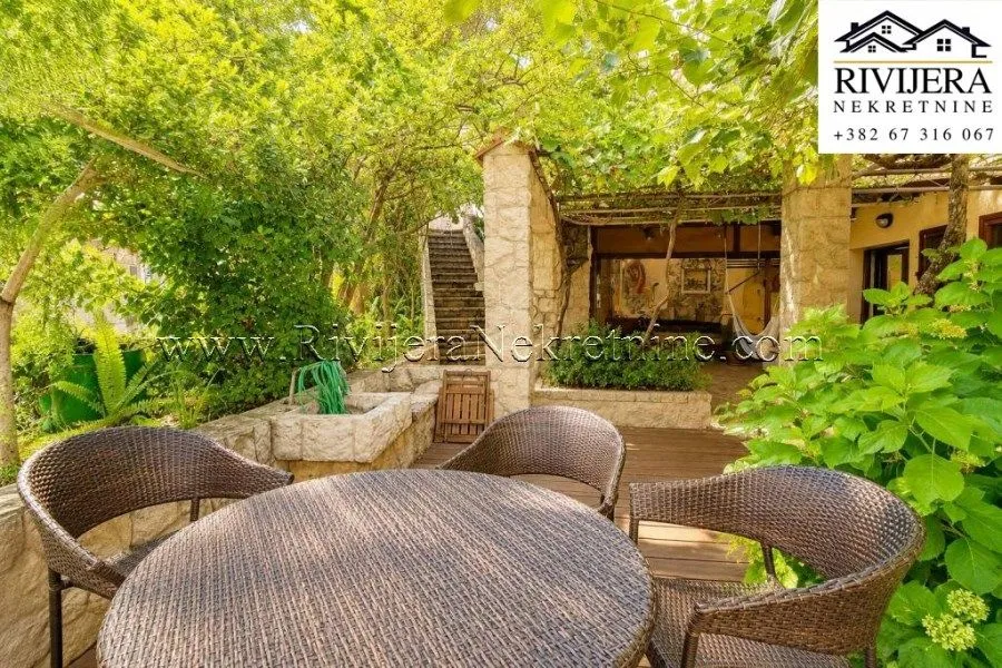 Prodaja, dvosoban stan, 109m², Savina, Herceg Novi