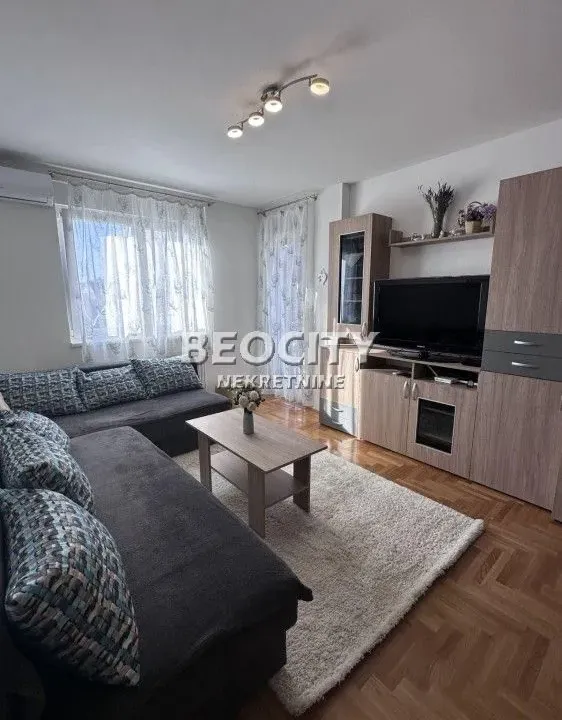 Rent, two bedroom apartment, 42m², Centar, Novi Sad