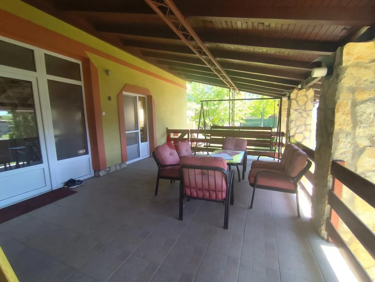 Sale, house, 300m², Kelebija, Subotica