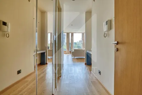 Izdavanje, dvosoban stan, 120m², Kruševac, Podgorica - image 12