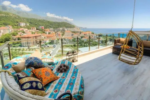 Sale, two bedroom apartment, 102m², Bečići, Budva - image 2