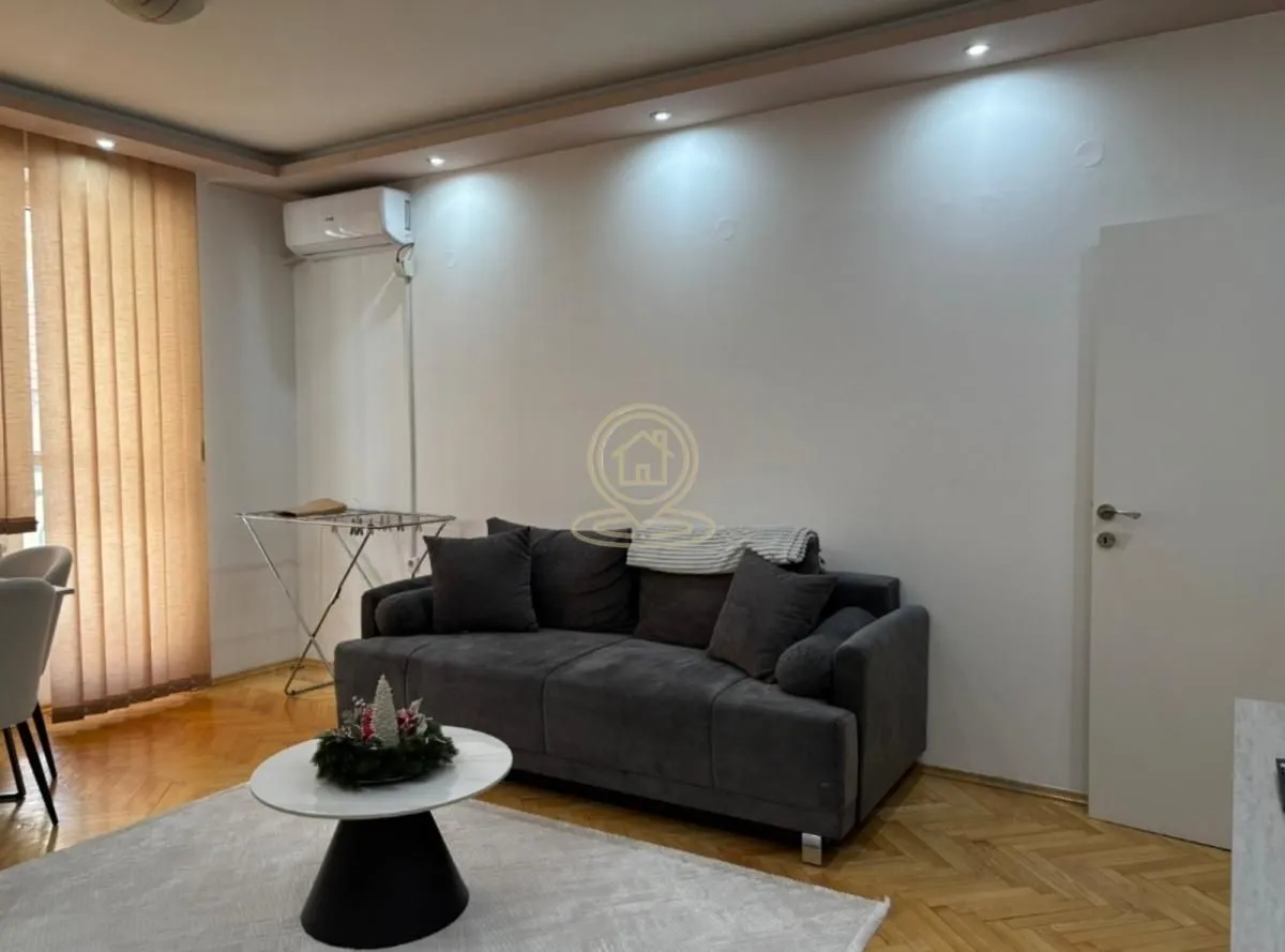 Prodaja, jednosoban stan, 43m², Bulevar Oslobodjenja, Novi Sad Sve Podlokacije