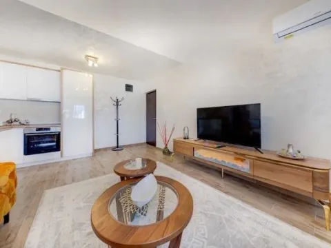 Rent, one bedroom apartment, 40m², Pobrežje, Podgorica - image 3