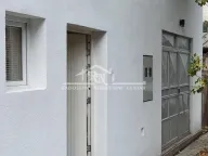 Izdavanje, poslovni prostor, 72m², Savski Venac, Beograd - image 1