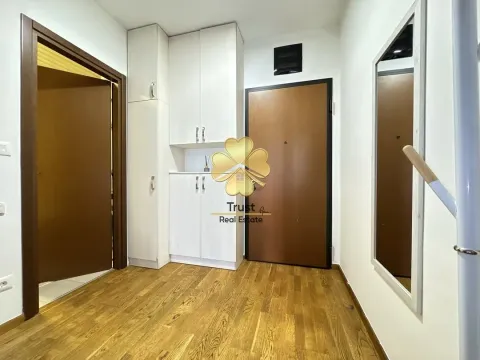 Izdavanje, jednosoban stan, 55m², City Kvart, Podgorica - image 7