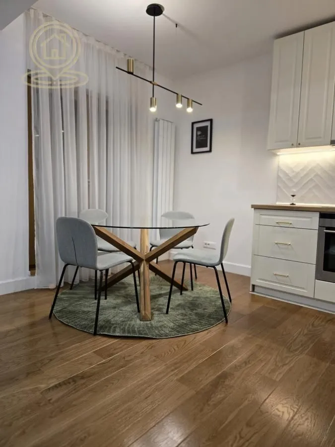 Izdavanje, trosoban stan, 70m², Karaburma, Palilula Sve Podlokacije