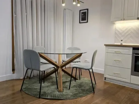 Izdavanje, trosoban stan, 70m², Karaburma, Palilula Sve Podlokacije - image 1