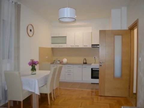 Izdavanje, jednosoban stan, 45m², Kava, Tivat - image 5