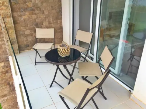 Izdavanje, jednosoban stan, 52m², Dobrota, Kotor - image 8
