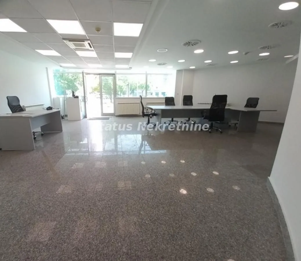 Sale, office space, 90m², Sajmište, Novi Sad
