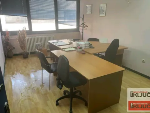 Rent, office space, 30m², Sajmište, Novi Sad