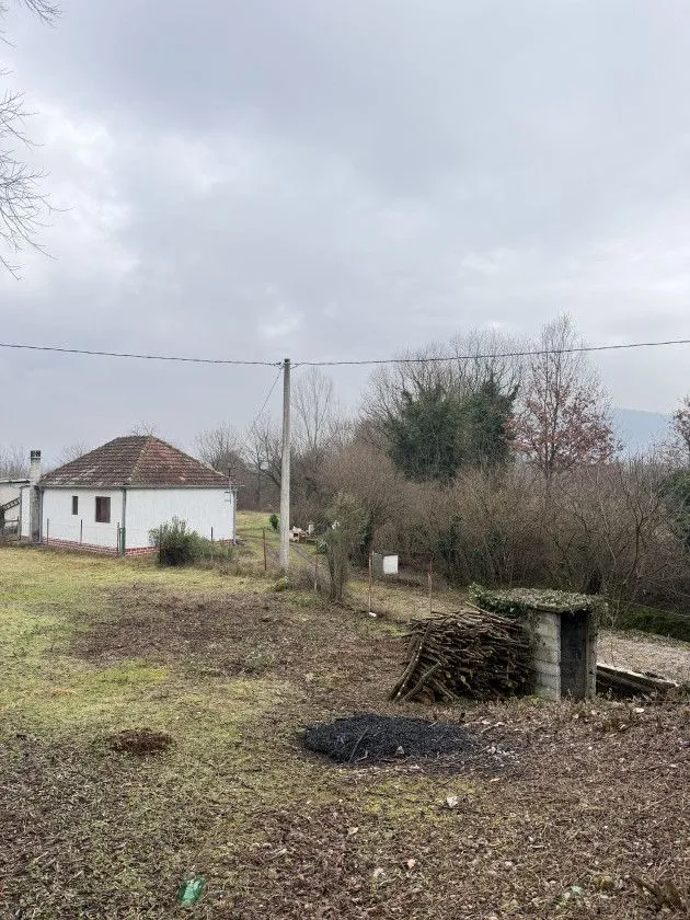 Prodaja, plac, 2500m², Komani, Podgorica