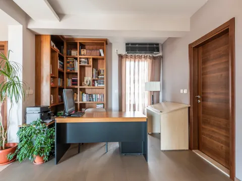 Prodaja, trosoban stan, 215m², Centar, Budva - image 3