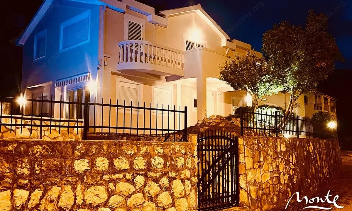 Prodaja, kuća, 270m², Kotor, Crna Gora