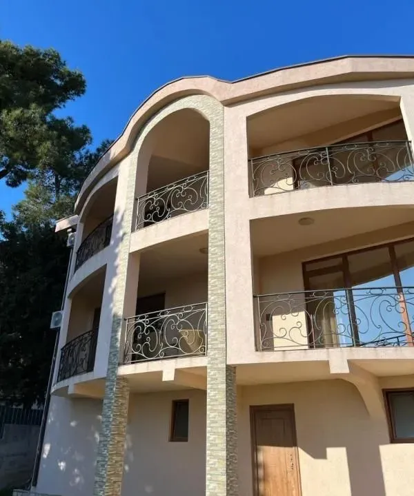 Sale, house, 200m², Šušanj, Bar