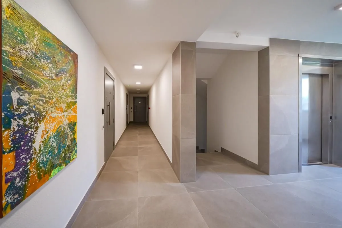 Prodaja, dvosoban stan, 66m², Tivat, Crna Gora